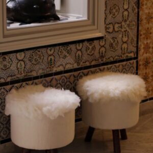 Puf Decorativo De Lana De Oveja - Image 6