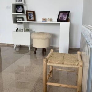 Taburete Decorativo De Madera De Olivo - Image 4